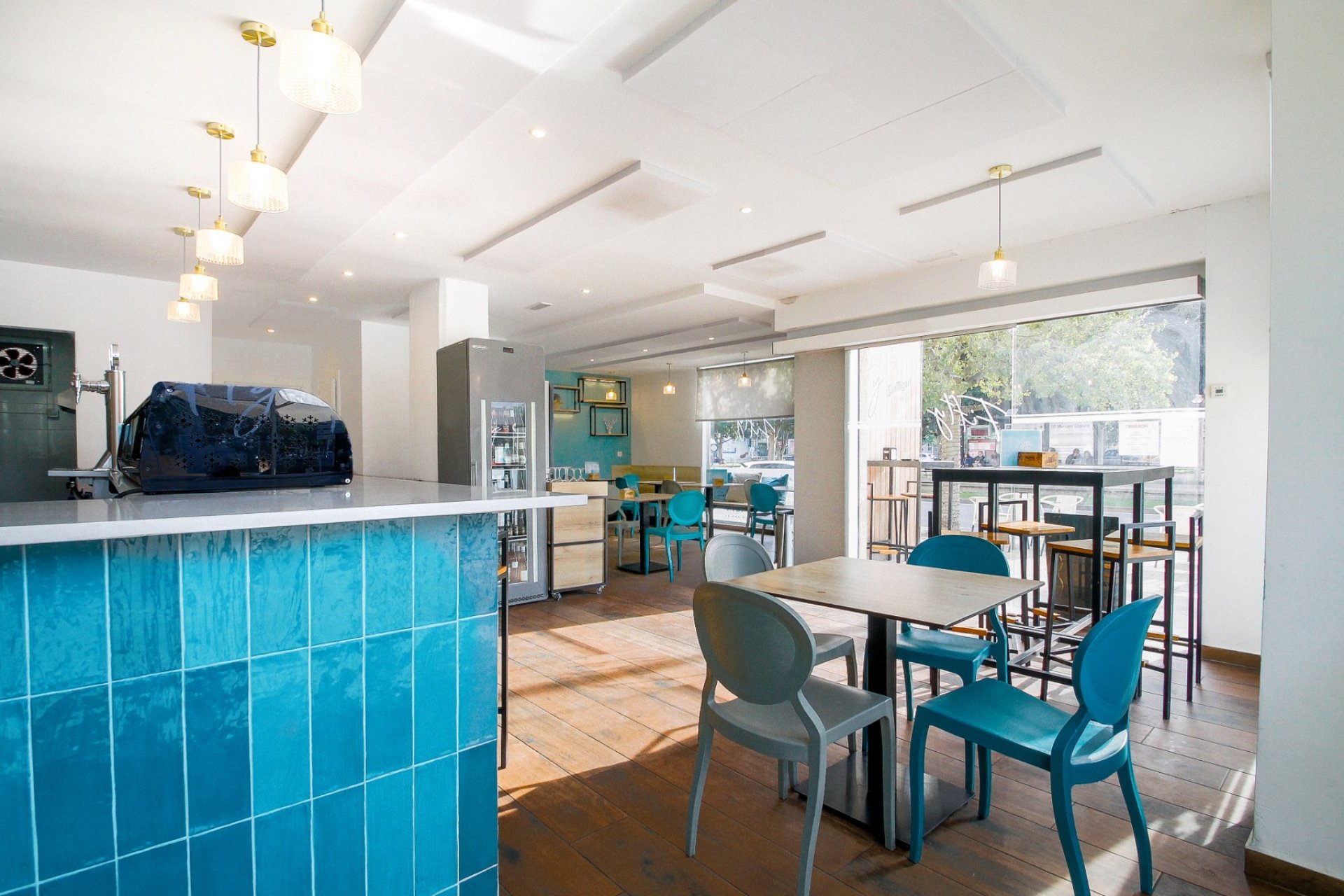 Resale - Commercial - Alicante - Playa San Juan