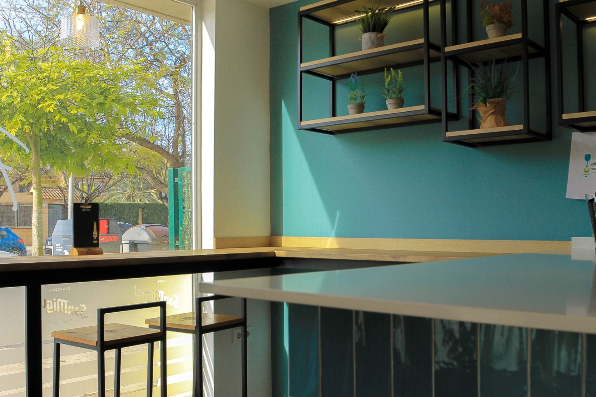 Resale - Commercial - Alicante - Playa San Juan