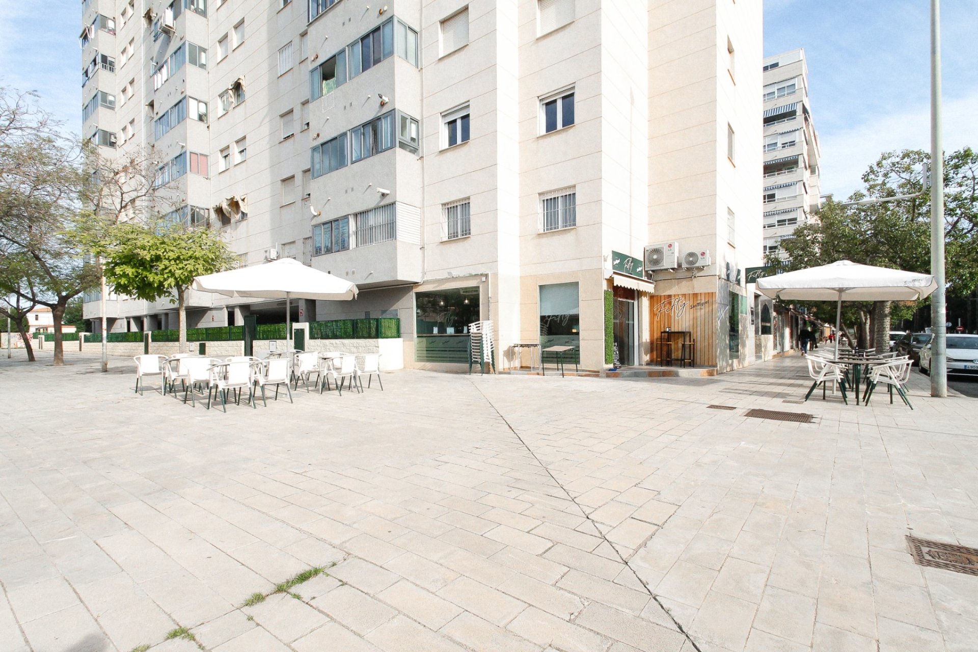 Resale - Commercial - Alicante - Playa San Juan
