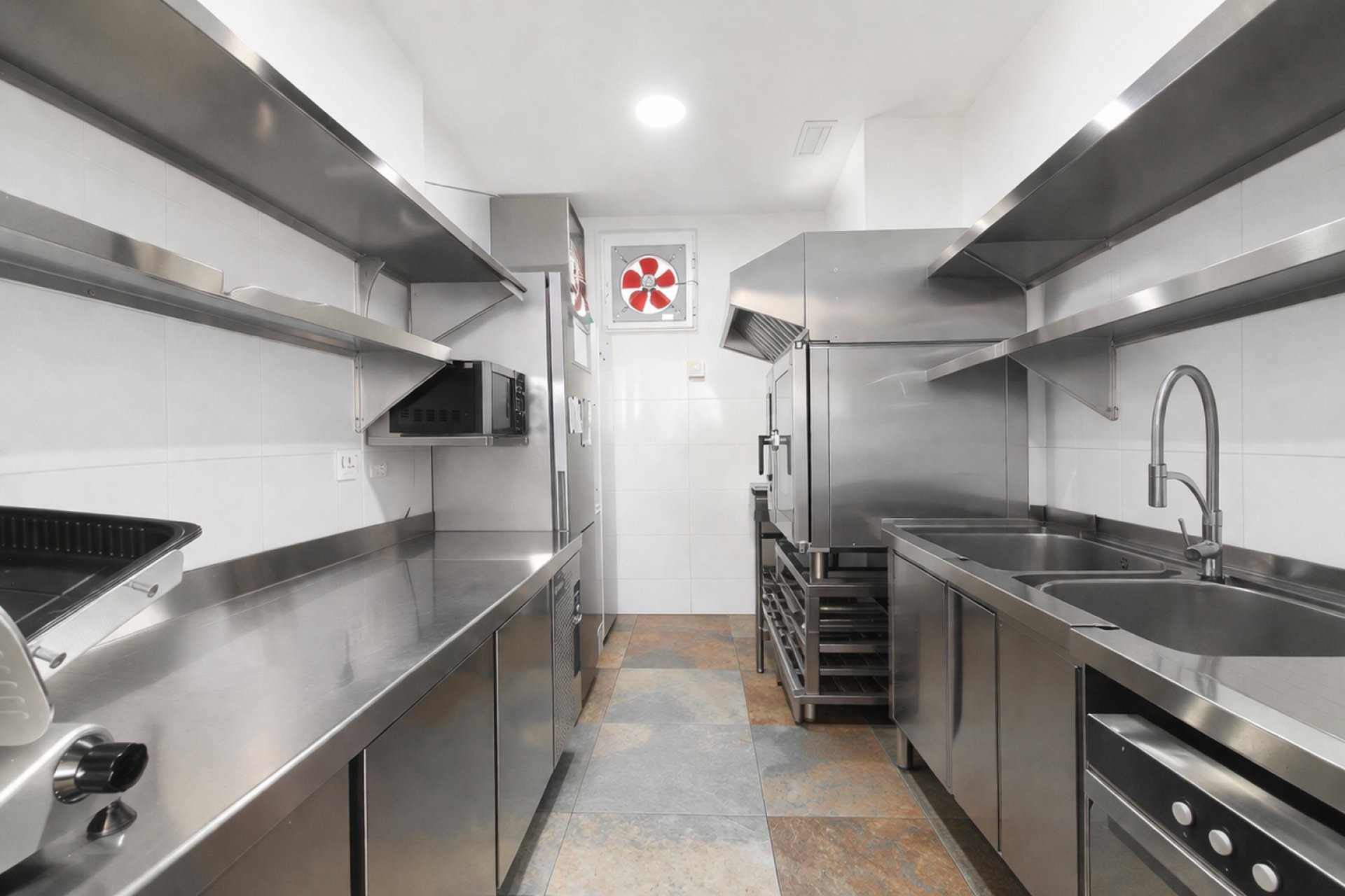 Resale - Commercial - Alicante - Playa San Juan