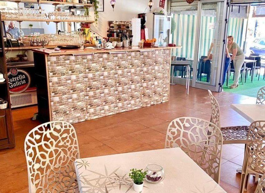 Resale - Commercial - Benalmádena