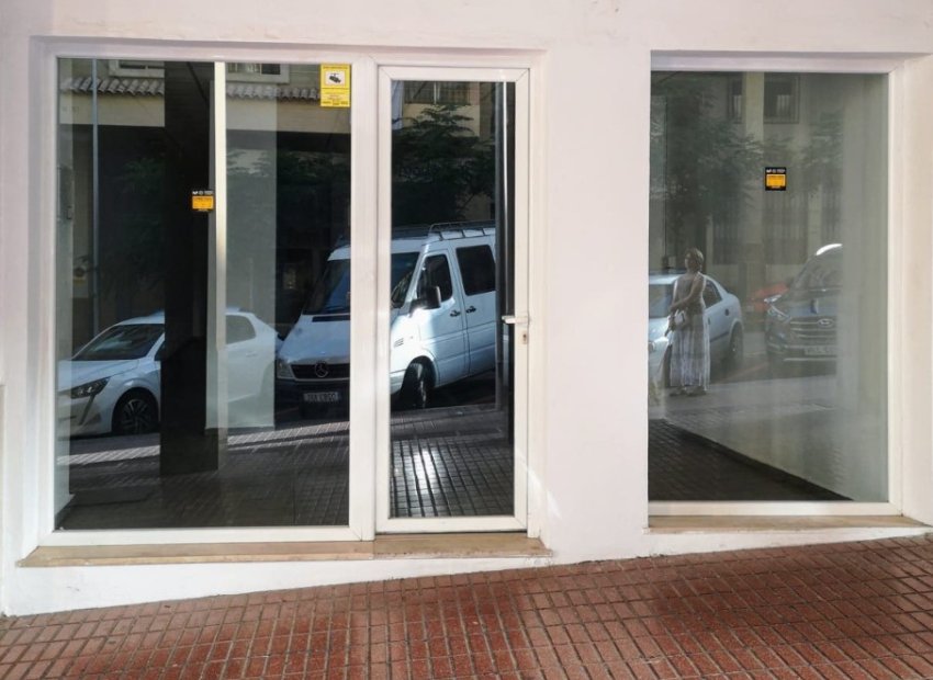 Resale - Commercial - Benidorm - Colonia Madrid