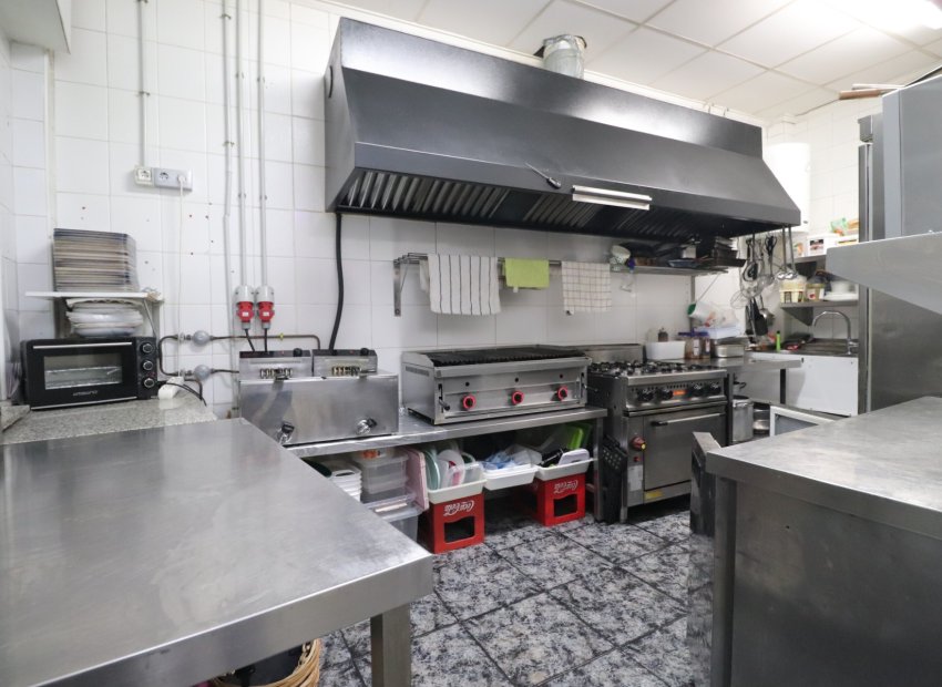 Resale - Commercial - Catral