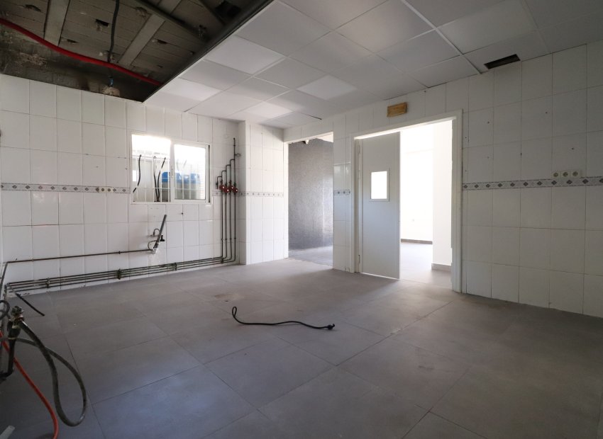 Resale - Commercial - Ciudad Quesada - La Marquesa