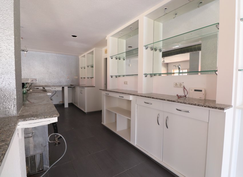 Resale - Commercial - Ciudad Quesada - La Marquesa