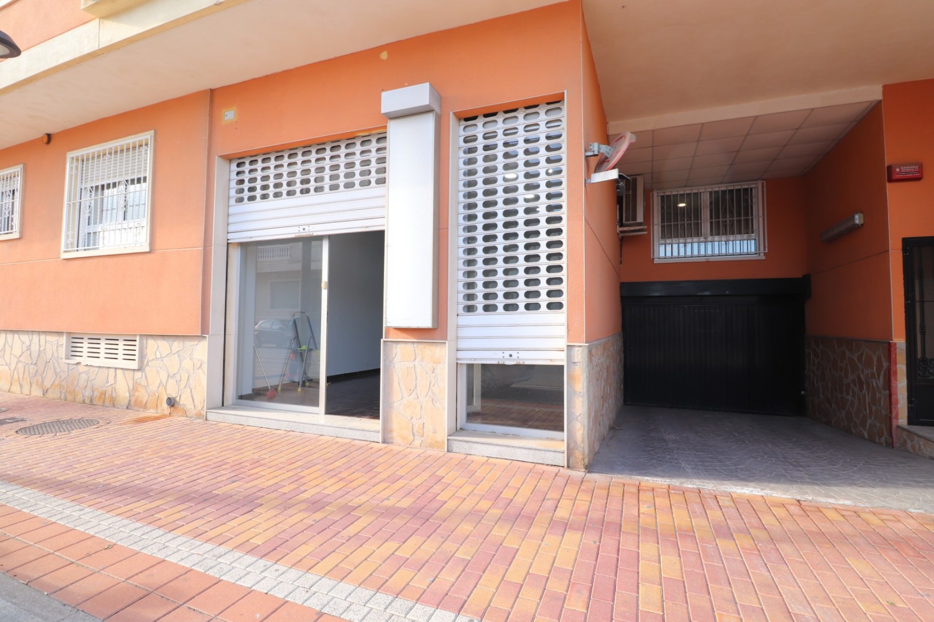 Resale - Commercial - Formentera del Segura - Formentera De Segura