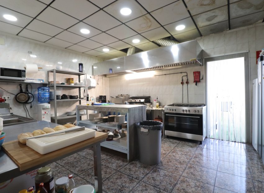 Resale - Commercial - Formentera del Segura - Formentera - Village