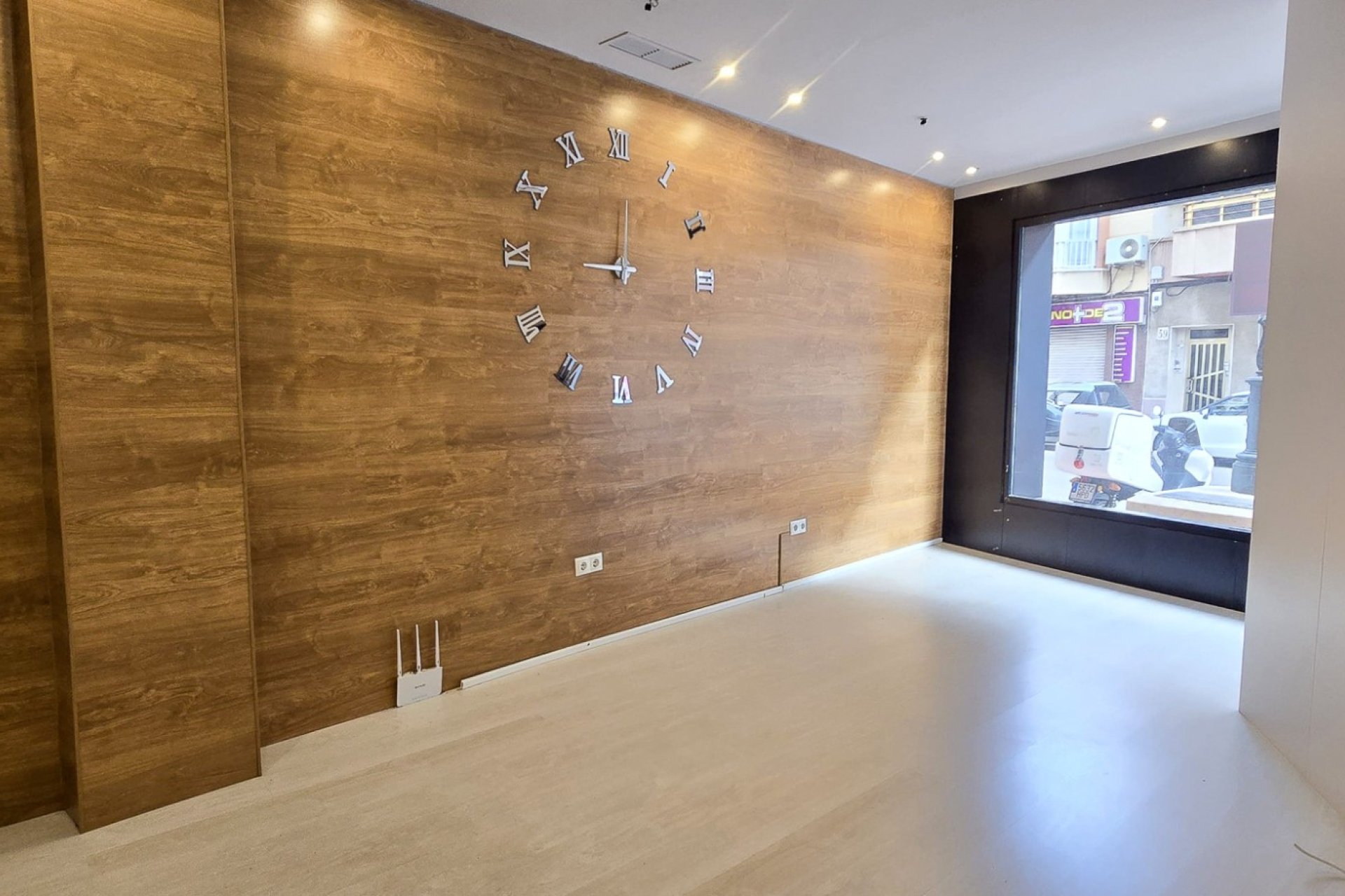 Resale - Commercial - Guardamar del Segura - Center