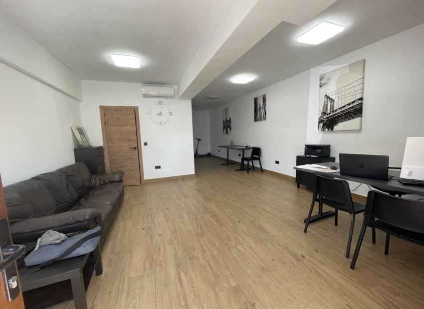 Resale - Commercial - Guardamar del Segura - Comunidad Valenciana