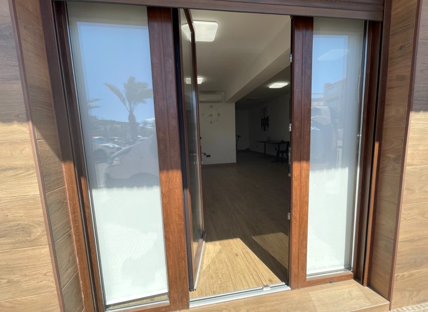 Resale - Commercial - Guardamar del Segura - Comunidad Valenciana