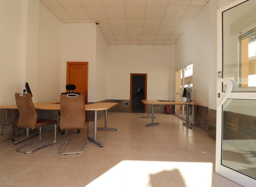 Resale - Commercial - Jacarilla - Jacarilla - Town