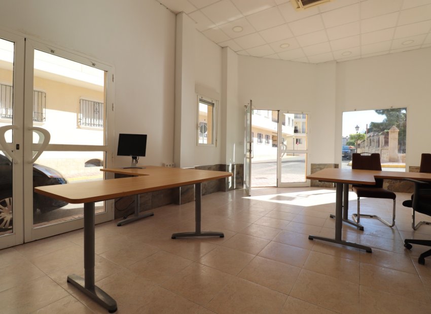 Resale - Commercial - Jacarilla - Jacarilla - Town