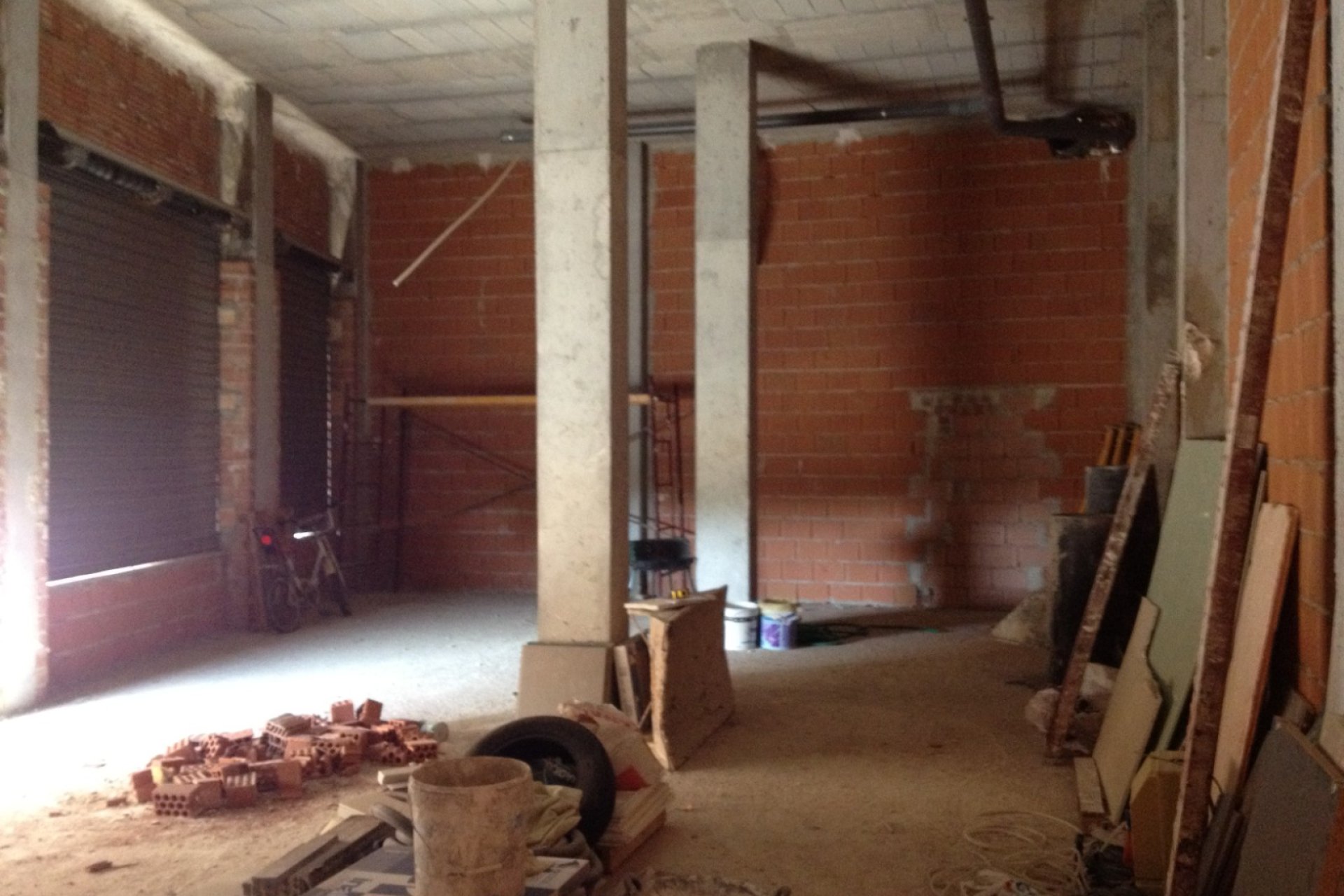 Resale - Commercial - Los Montesinos