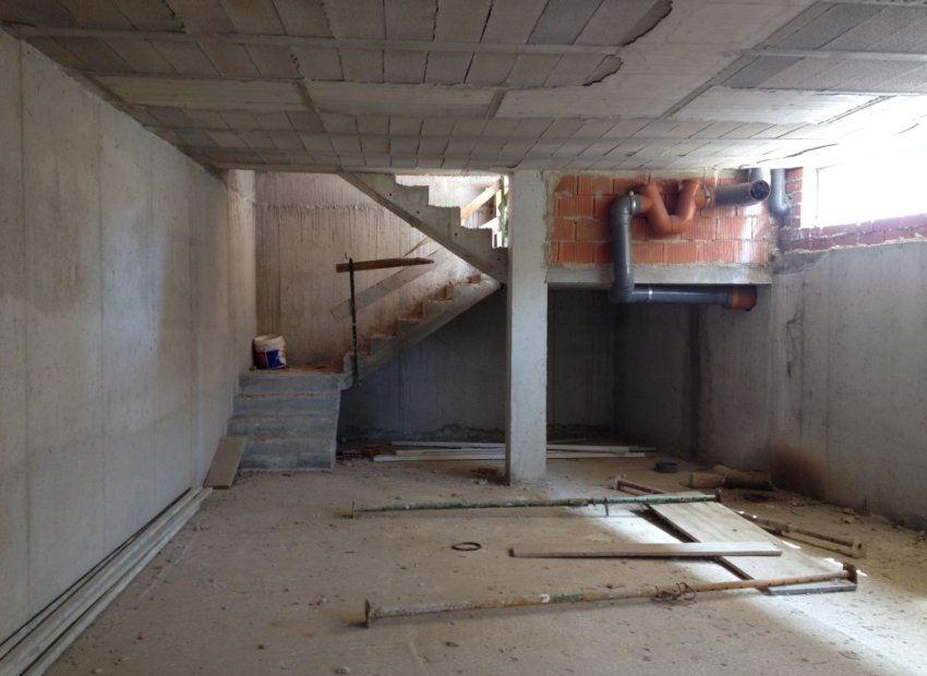 Resale - Commercial - Los Montesinos