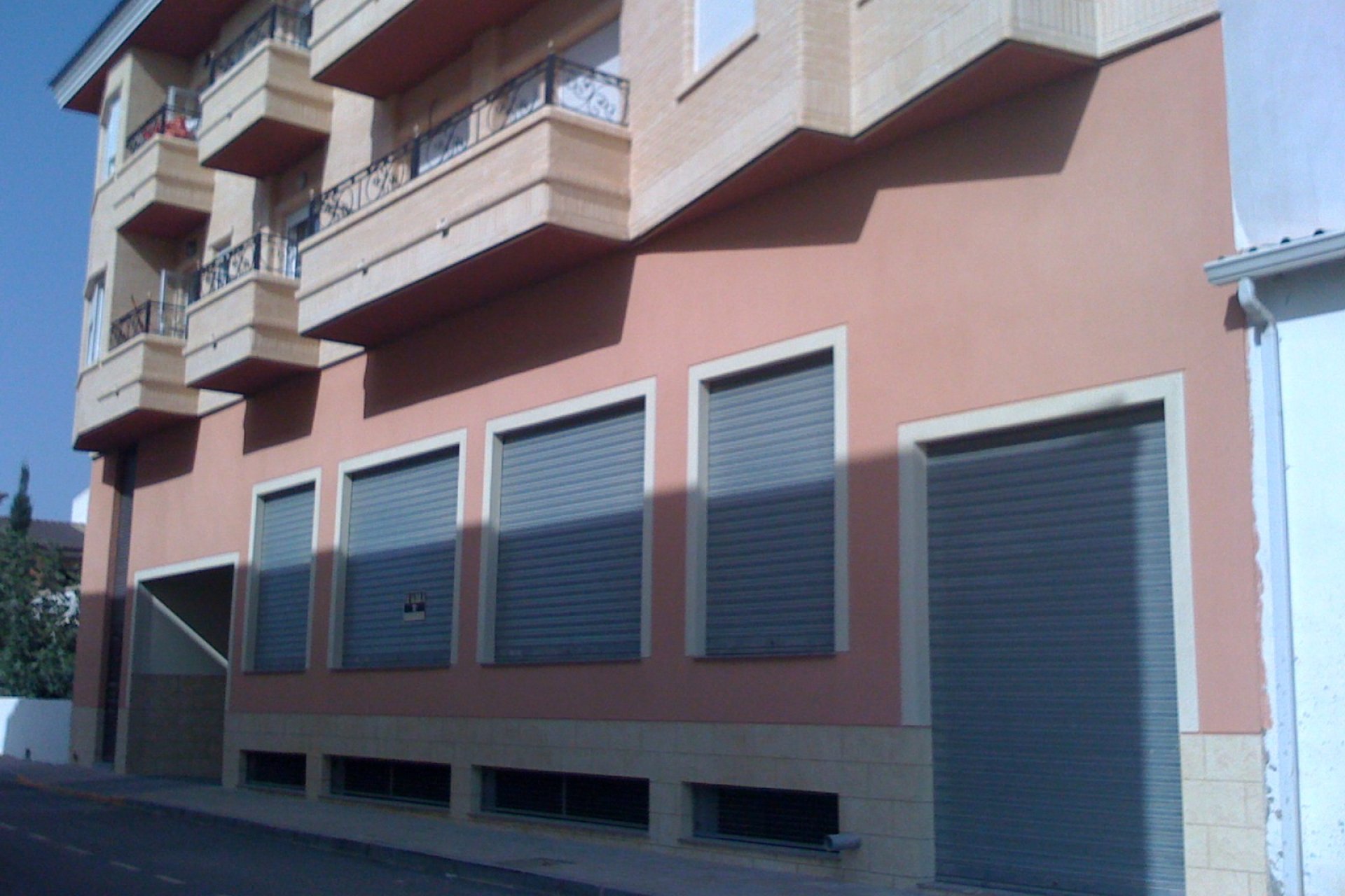 Resale - Commercial - Los Montesinos