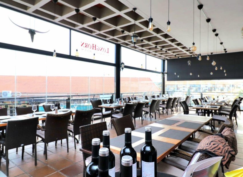 Resale - Commercial - Orihuela Costa - Playa Flamenca