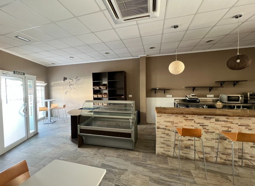 Resale - Commercial - Pilar de la Horadada - Pinar de Campoverde