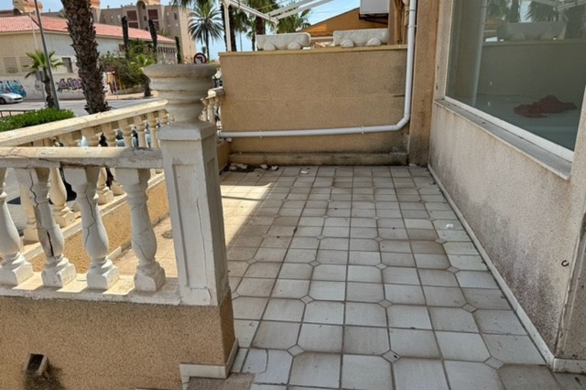 Resale - Commercial - Torrevieia - La Mata