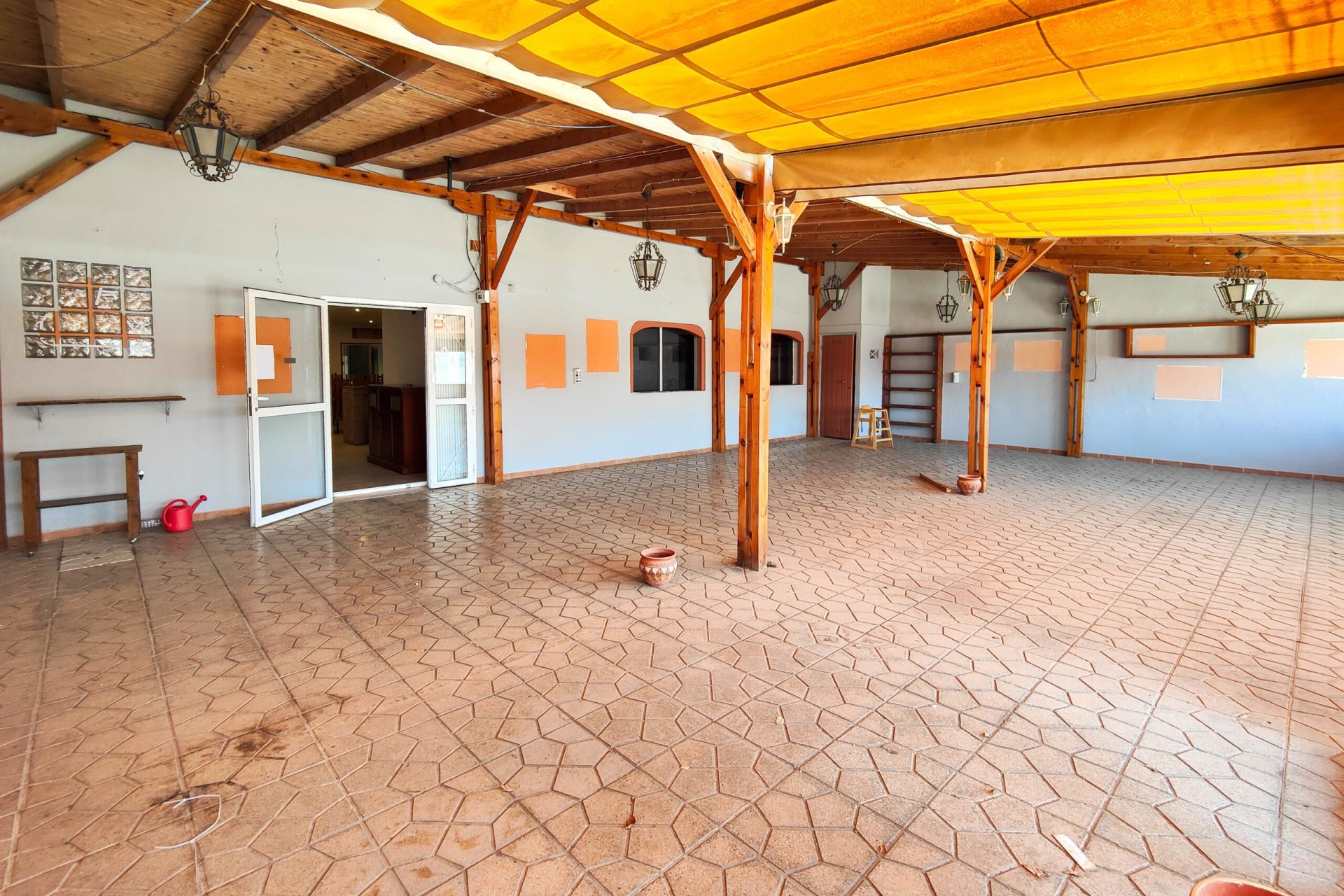 Resale - Commercial - Torrevieia - La Siesta - El Chaparral - San Luis