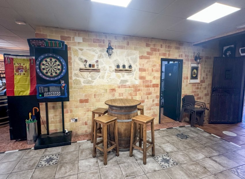 Resale - Commercial - Torrevieia - Nueva Torrevieja