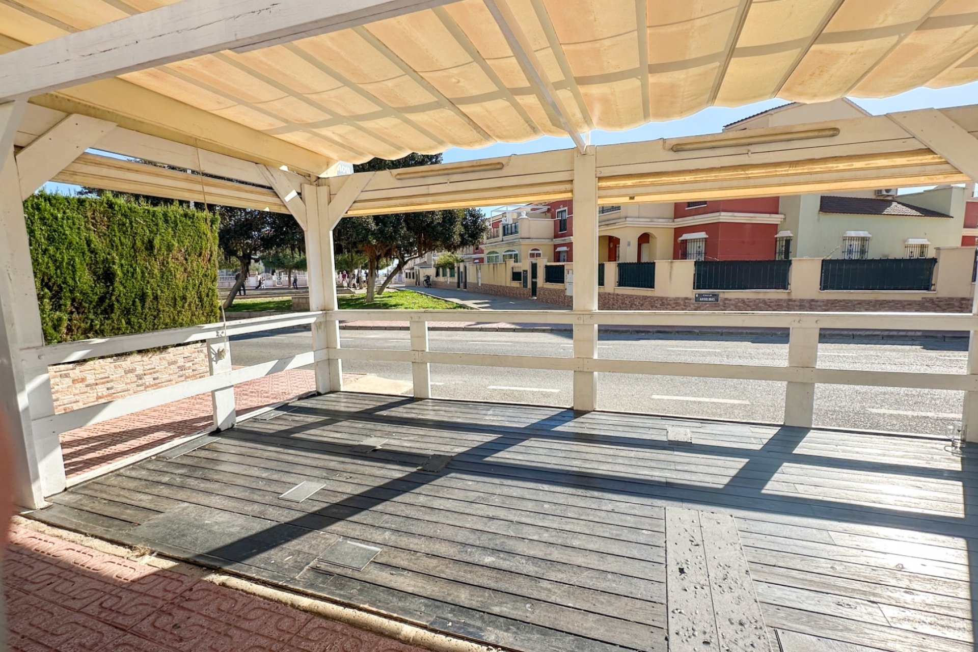 Resale - Commercial - Torrevieia - Nueva Torrevieja