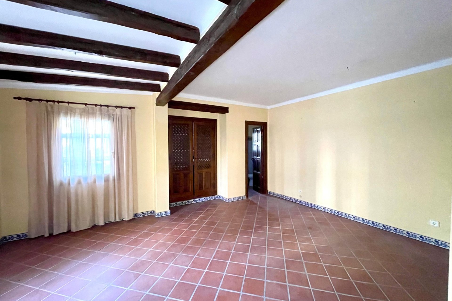 Resale - Commercial - Torrevieia - Playa Los Locos