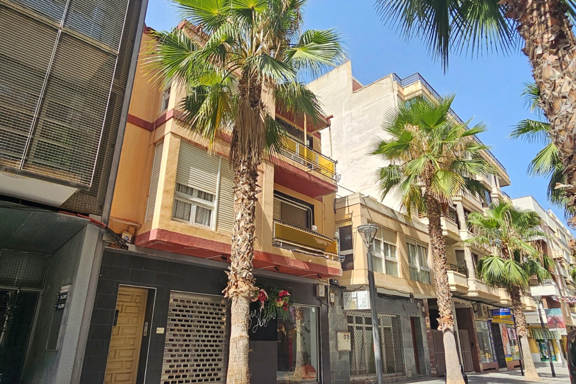 Resale - Commercial - Torrevieia - Torrevieja