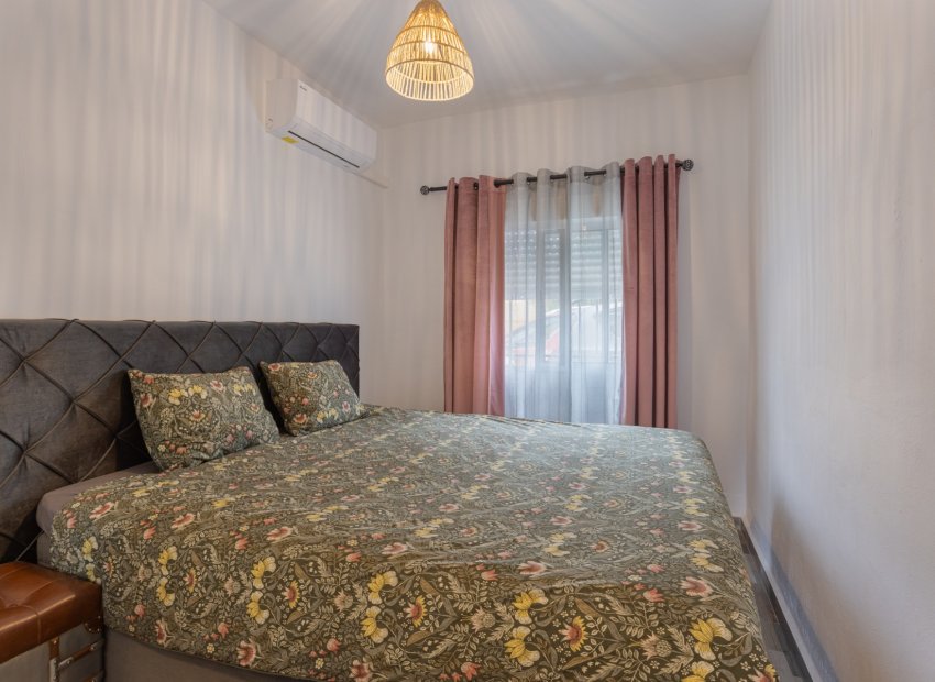 Resale - Country House - Albatera