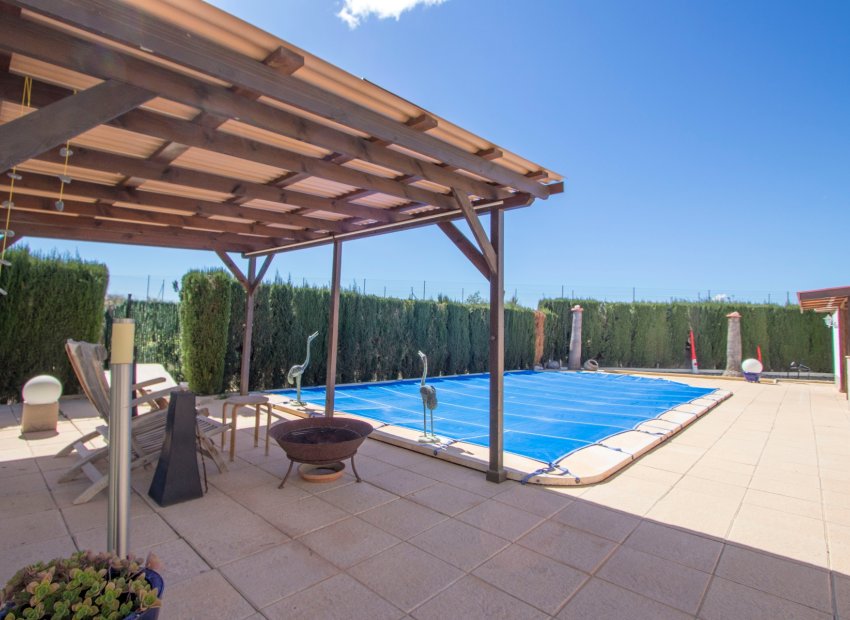 Resale - Country House - Albatera