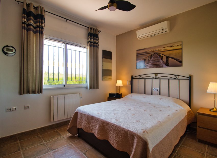 Resale - Country House - Albatera