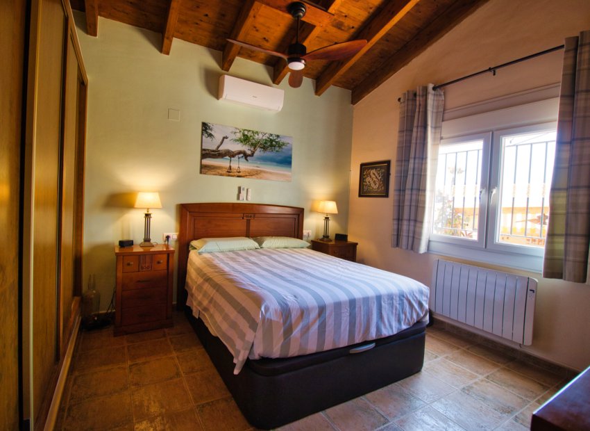 Resale - Country House - Albatera