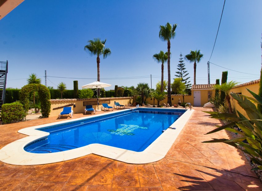 Resale - Country House - Albatera