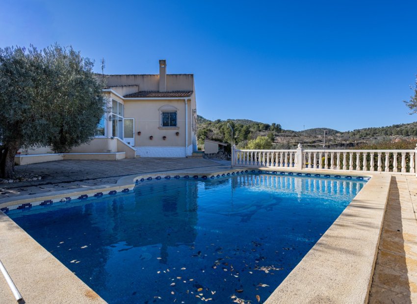 Resale - Country House - La Zarza