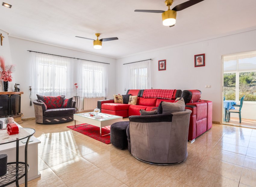 Resale - Country House - La Zarza