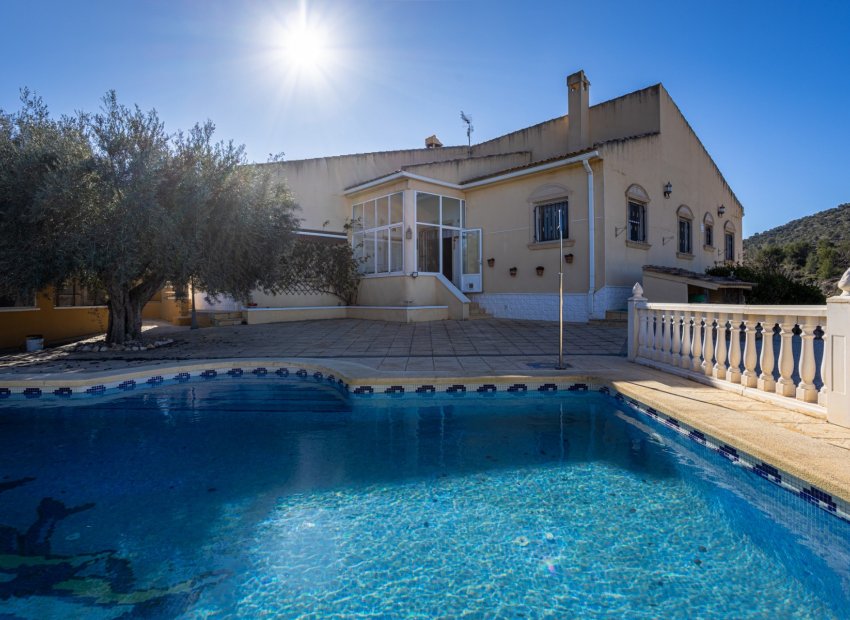 Resale - Country House - La Zarza