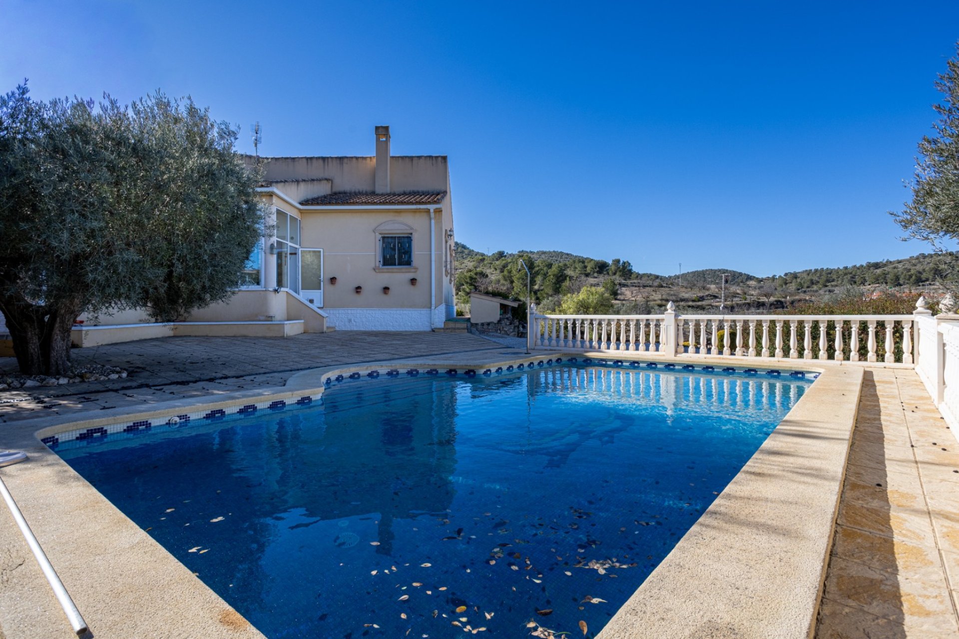 Resale - Country House - La Zarza