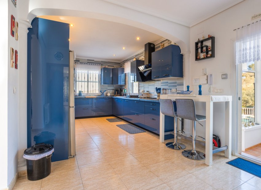 Resale - Country House - La Zarza