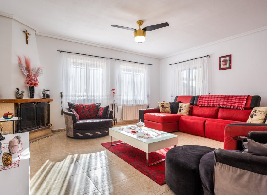 Resale - Country House - La Zarza