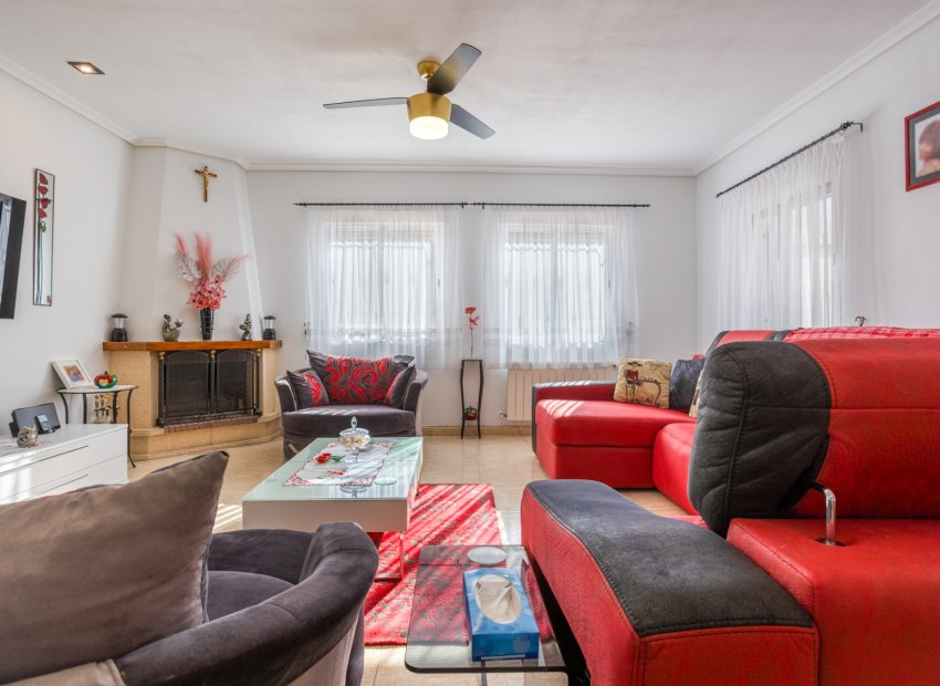 Resale - Country House - La Zarza