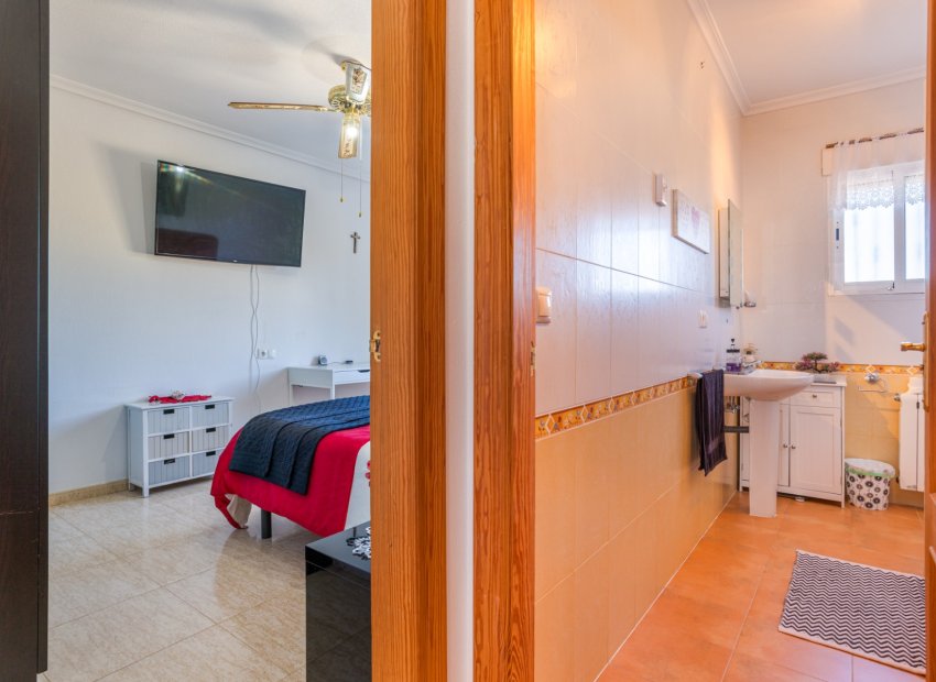 Resale - Country House - La Zarza