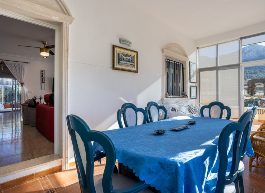 Resale - Country House - La Zarza