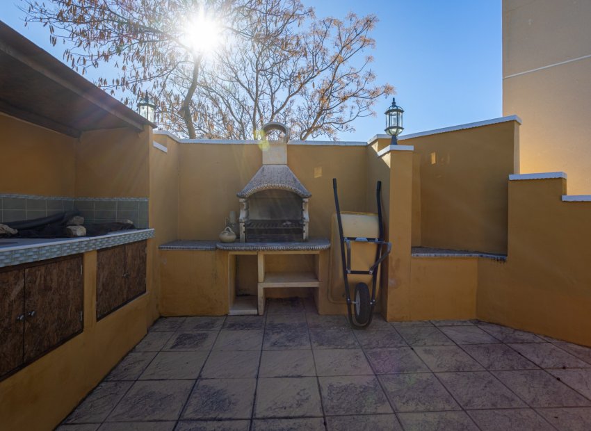 Resale - Country House - La Zarza