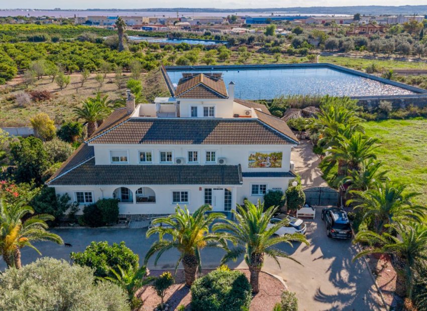 Resale - Country House - Los Montesinos