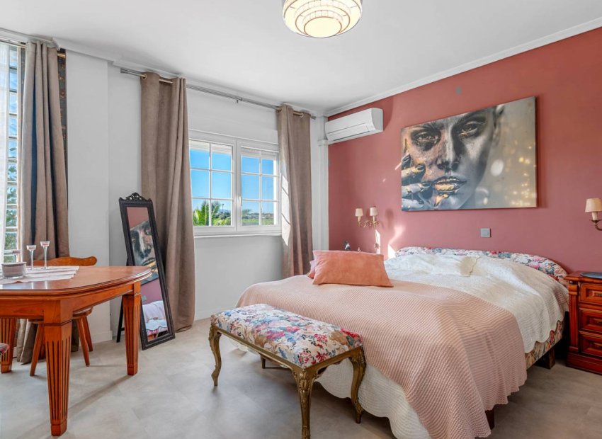 Resale - Country House - Los Montesinos