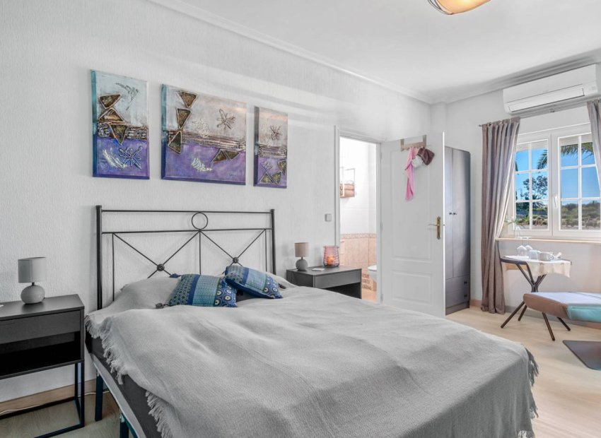 Resale - Country House - Los Montesinos