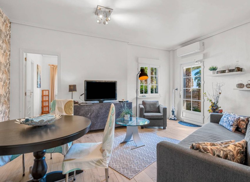 Resale - Country House - Los Montesinos