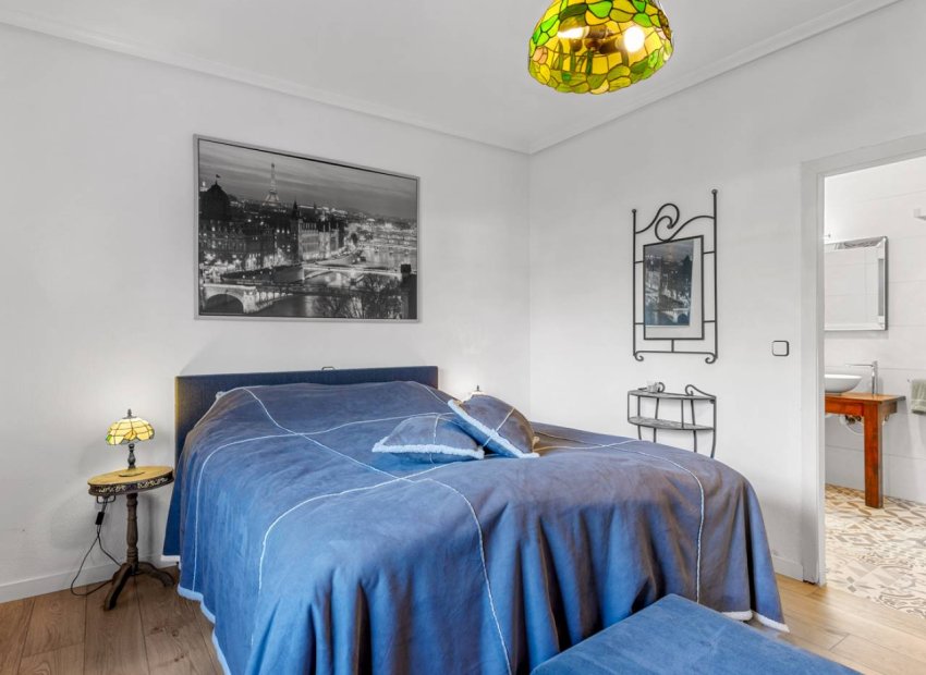 Resale - Country House - Los Montesinos