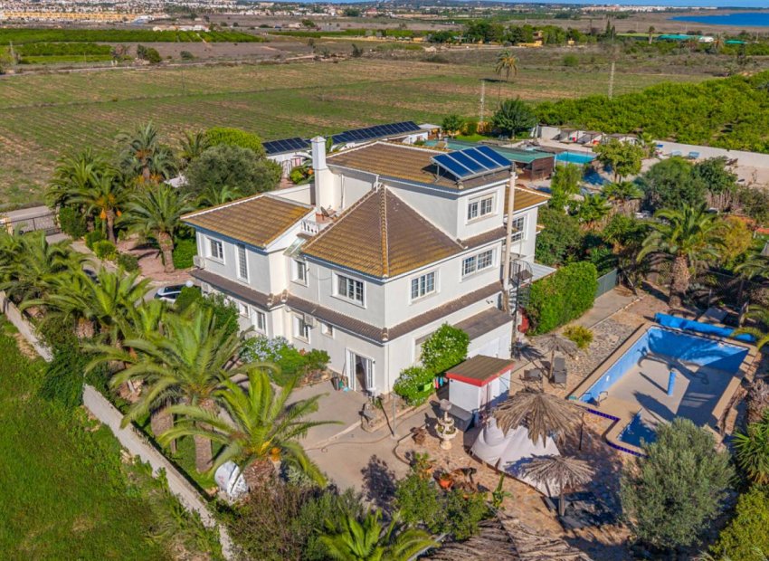 Resale - Country House - Los Montesinos