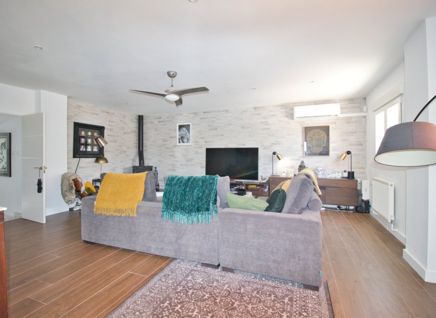 Resale - Country House - Pinoso