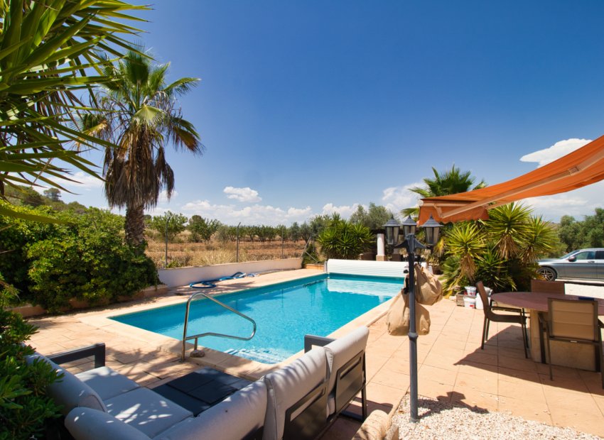 Resale - Country House - Pinoso